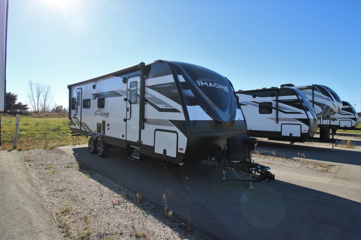 2023 GRAND DESIGN IMAGINE 2500RL Airstreams Campers London Travel 
