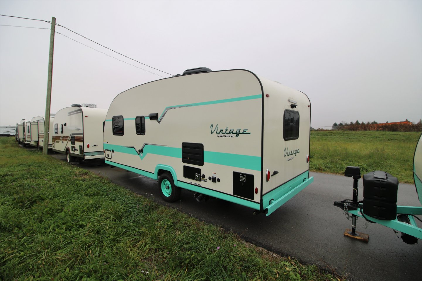 2023 GULFSTREAM VINTAGE CRUISER 19RBS Airstreams Campers London