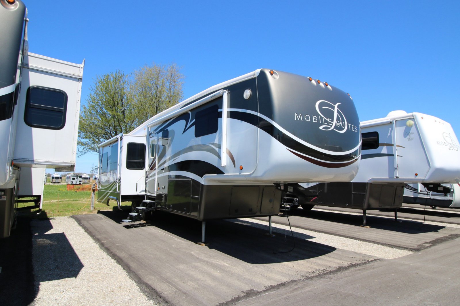 Used Fifth Wheels Airstreams Campers London Travel Trailers for sale