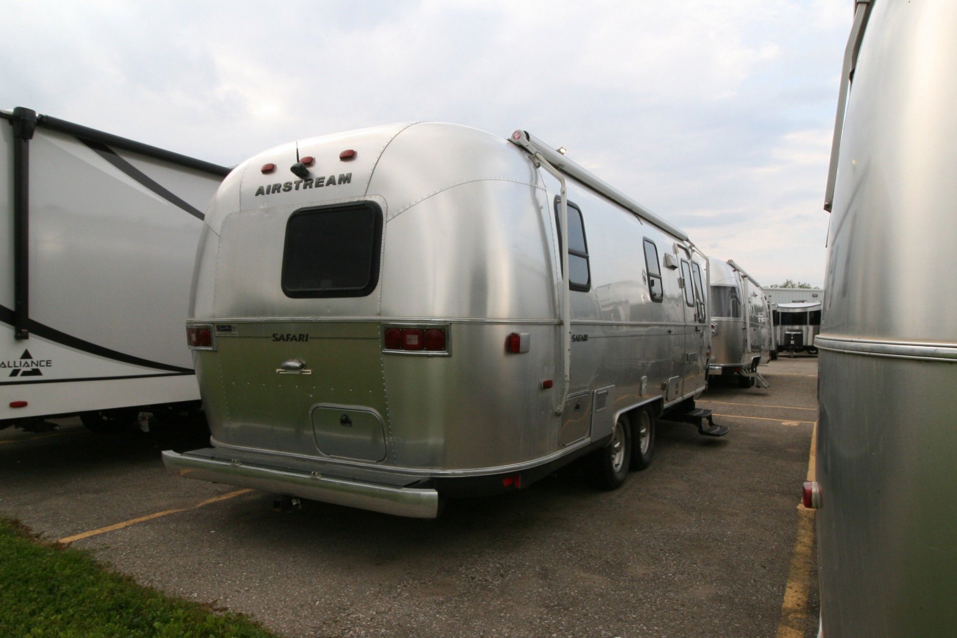  Slide Image