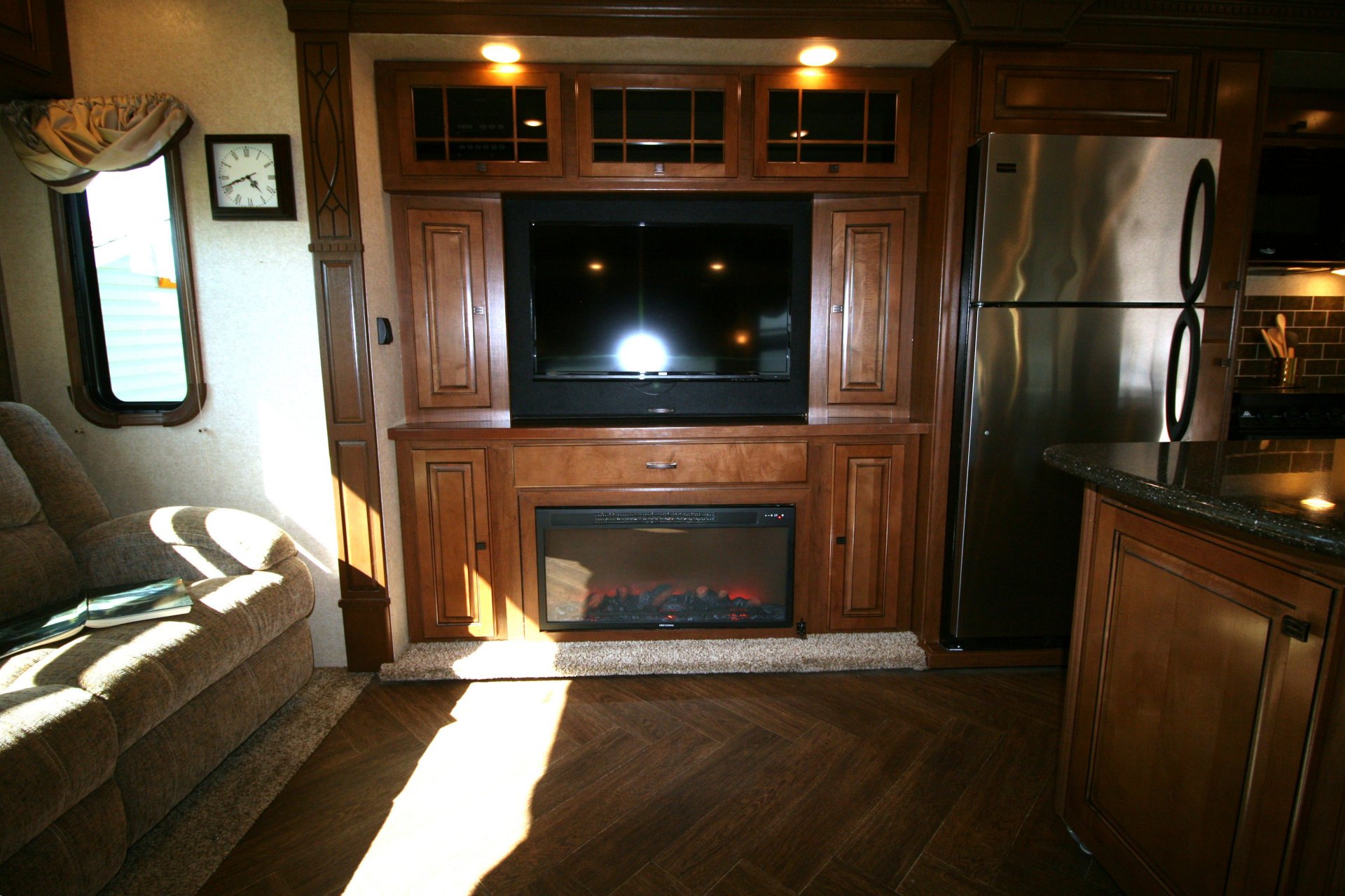  Slide Image