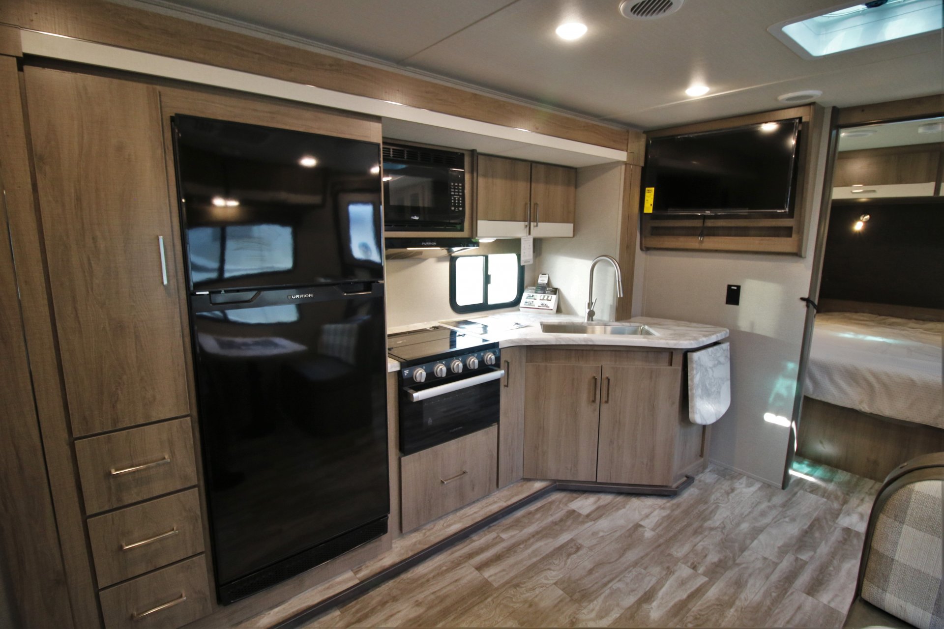 2022 GRAND DESIGN IMAGINE XLS 23BHE - Airstreams | Campers London | Travel  Trailers for sale