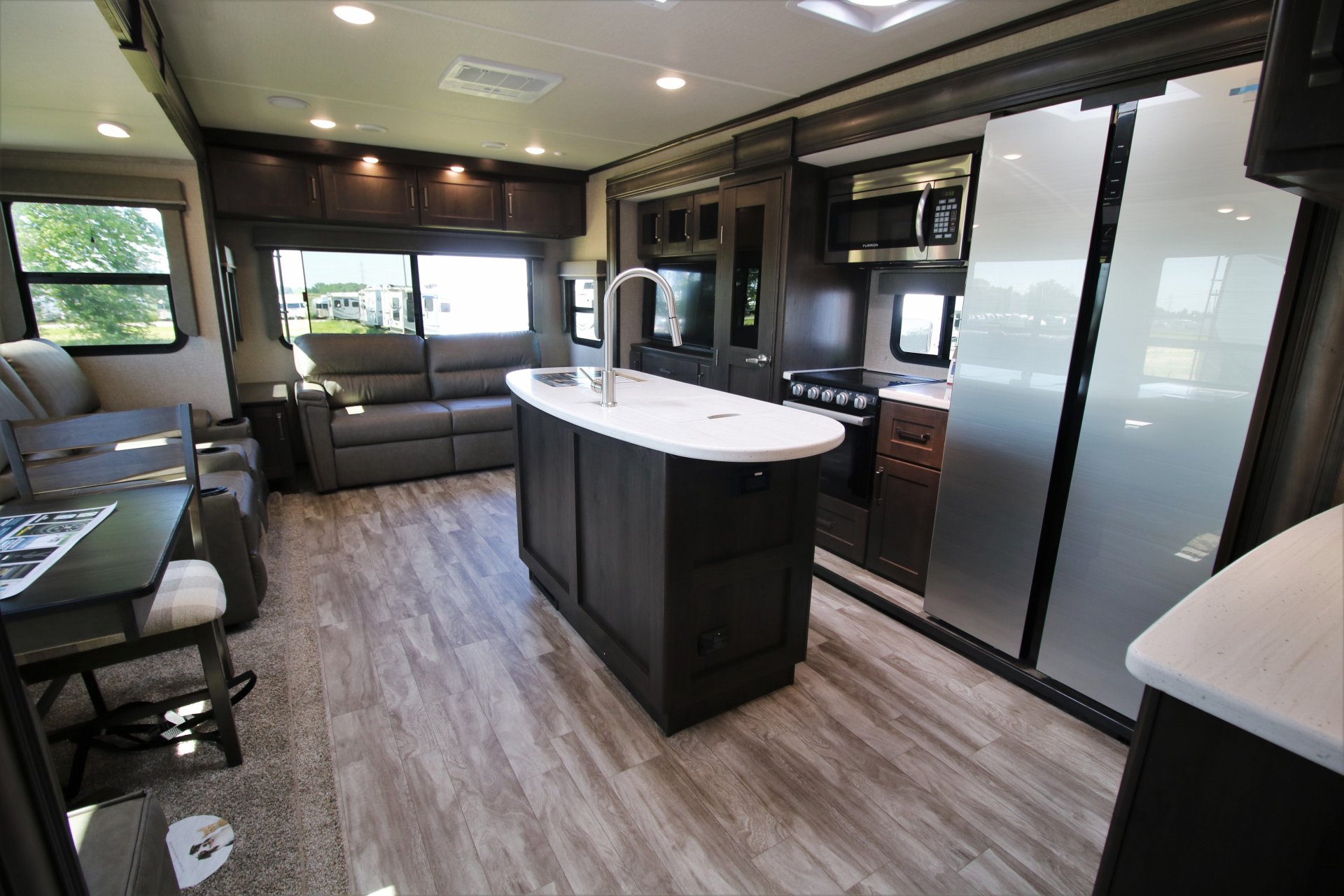 2022 GRAND DESIGN REFLECTION 315RLTS - Airstreams | Campers London | Travel  Trailers for sale
