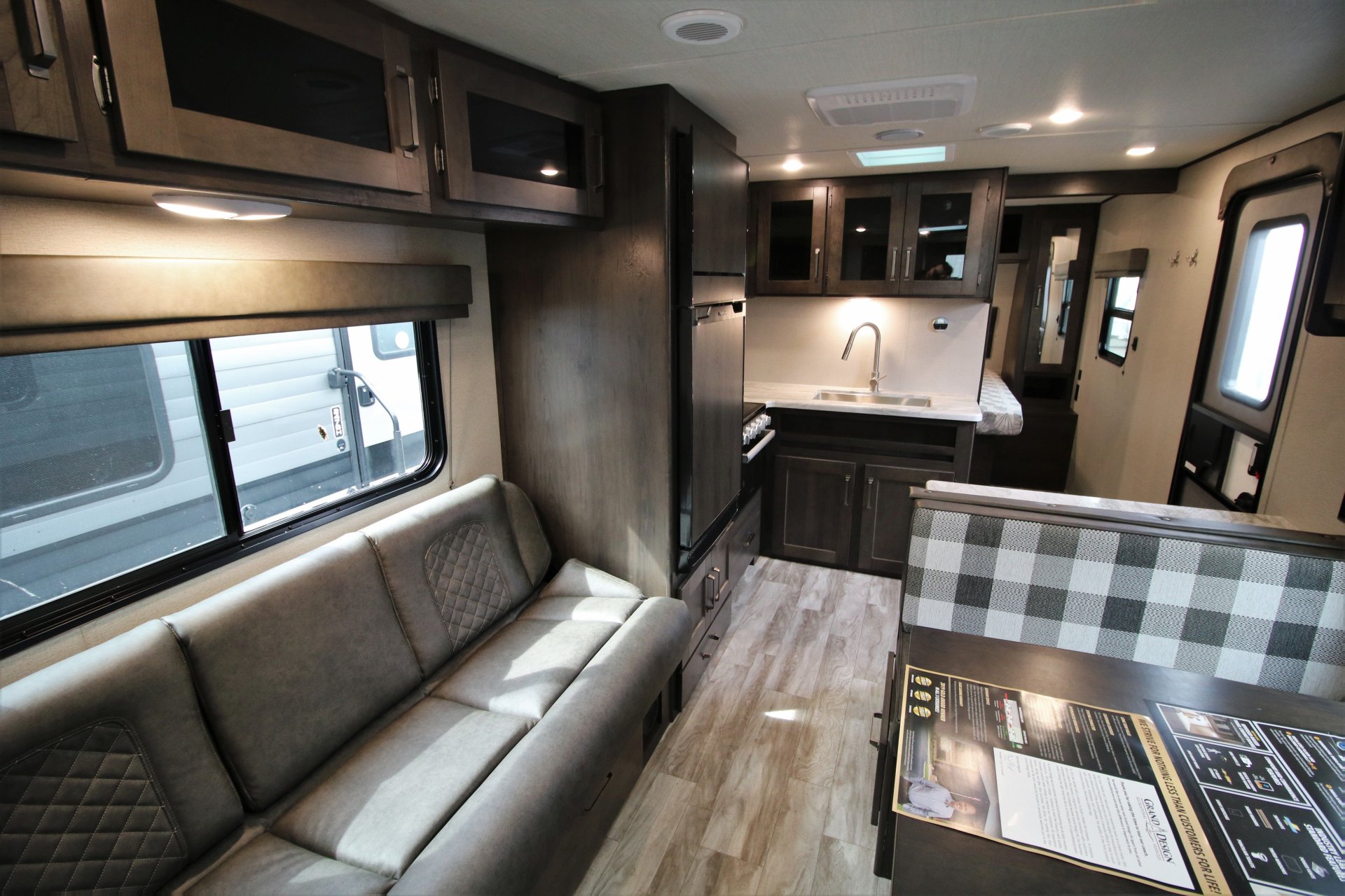 2022 GRAND DESIGN TRANSCEND XPLOR 247BH - Airstreams | Campers London |  Travel Trailers for sale