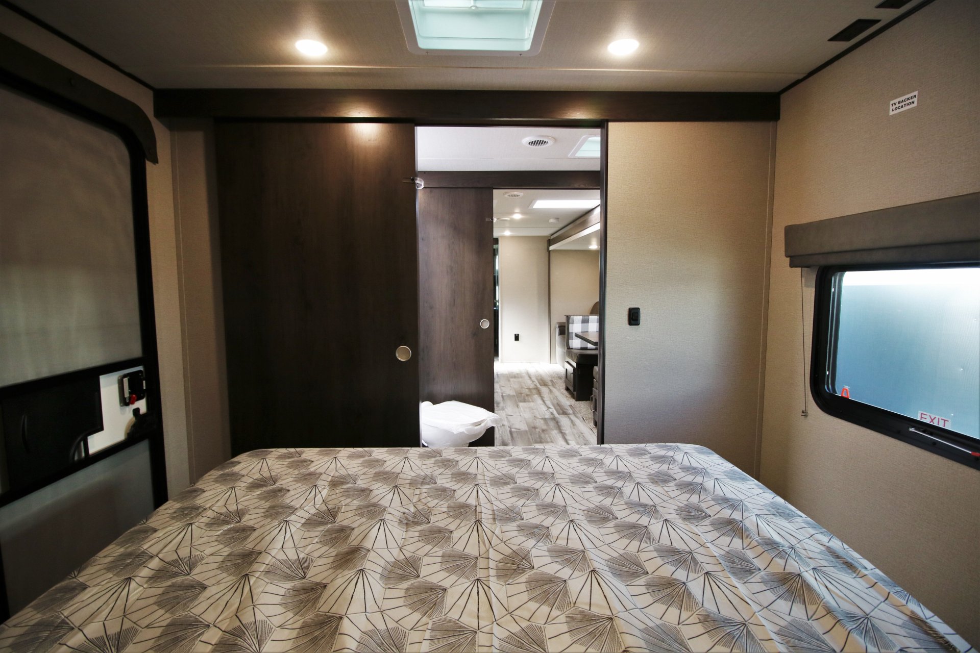 2022 GRAND DESIGN TRANSCEND XPLOR 321BH - Airstreams | Campers London |  Travel Trailers for sale