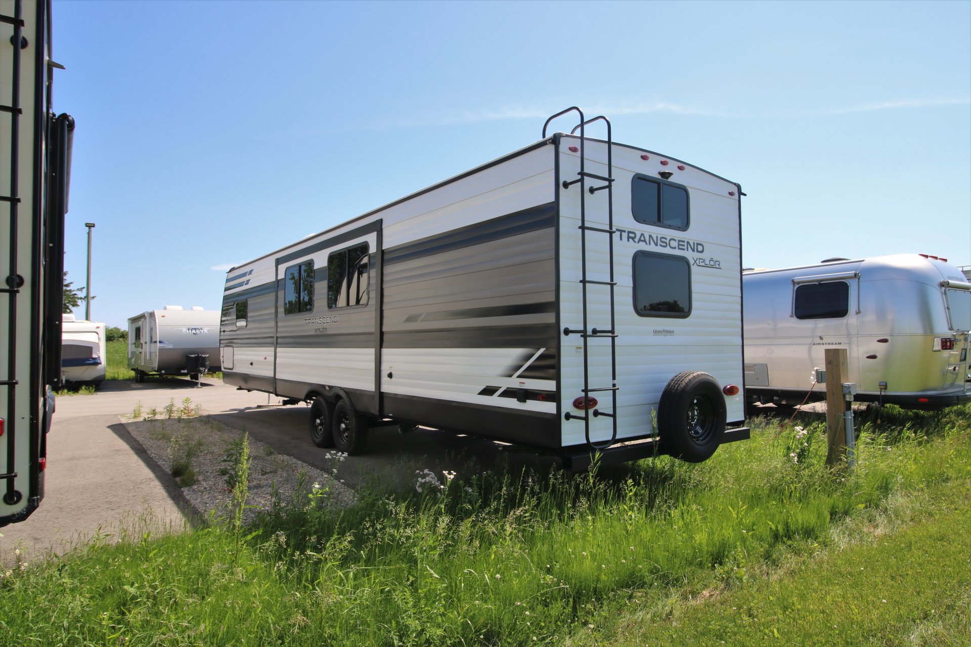 2022 GRAND DESIGN TRANSCEND XPLOR 321BH - Airstreams | Campers London |  Travel Trailers for sale