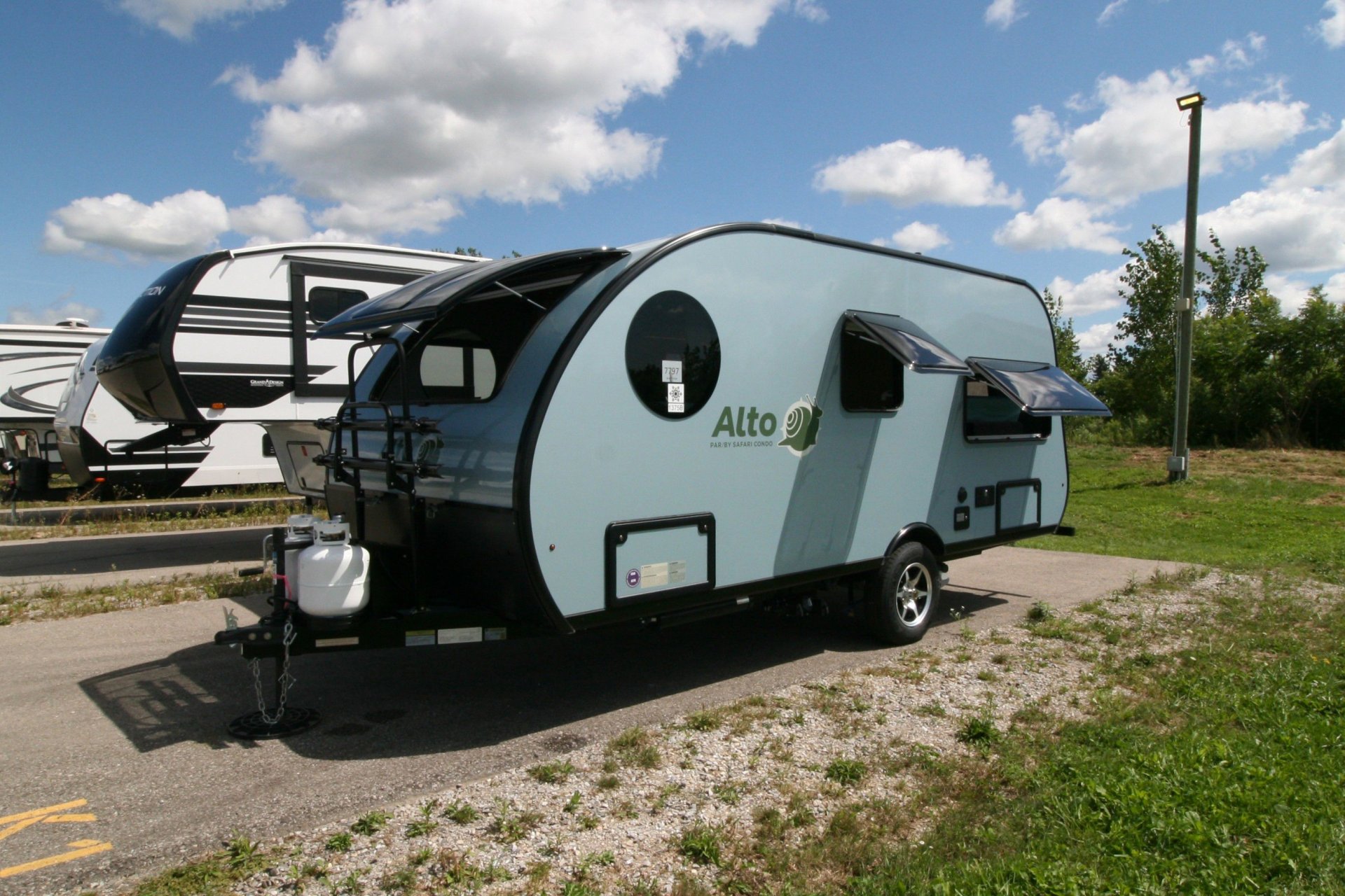  Slide Image