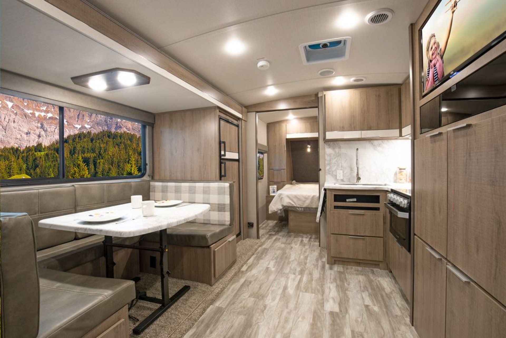 2023 GRAND DESIGN IMAGINE 2400BH - Airstreams | Campers London | Travel  Trailers for sale
