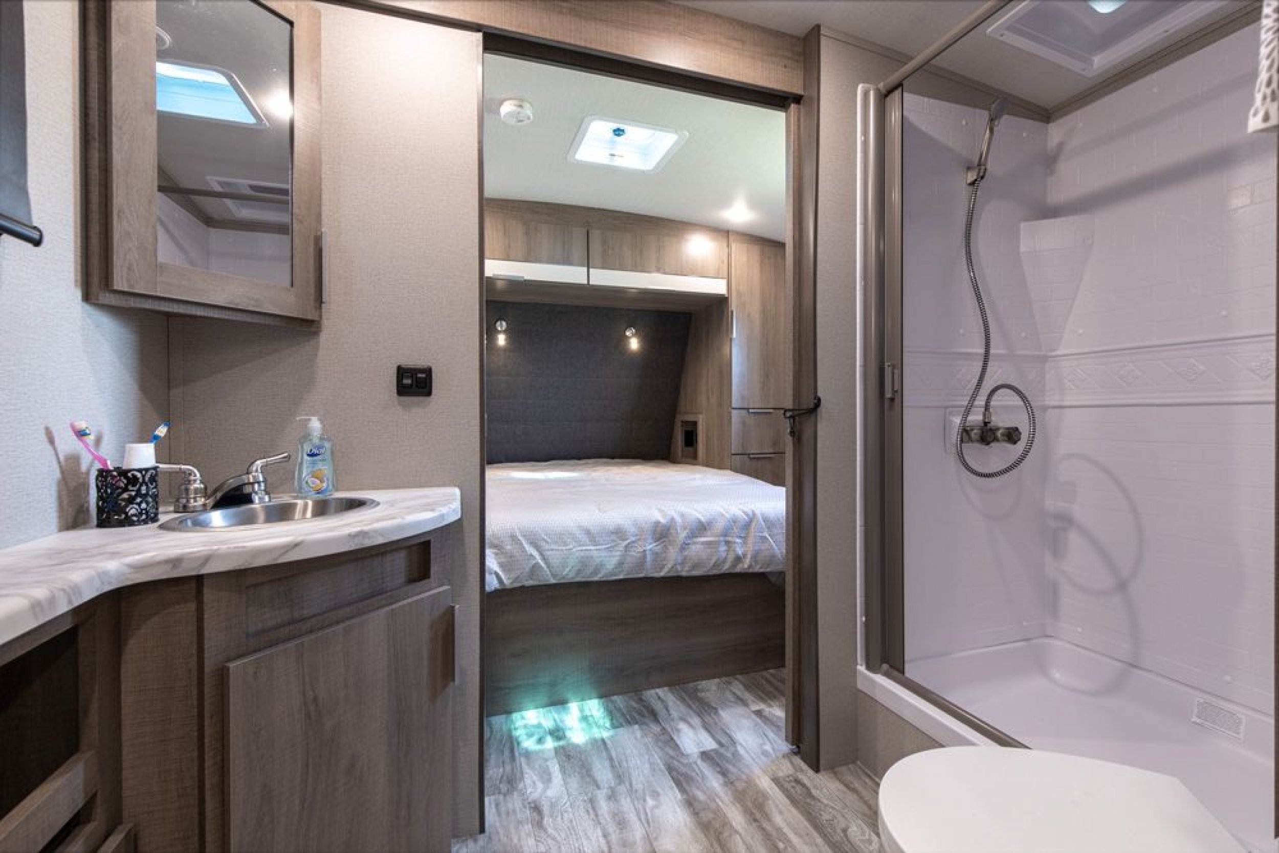 2021 GRAND DESIGN IMAGINE 2910BH Airstreams Campers