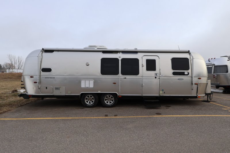 2013 AIRSTREAM AIRSTREAM FLYING CLOUD 30FBQ BUNK