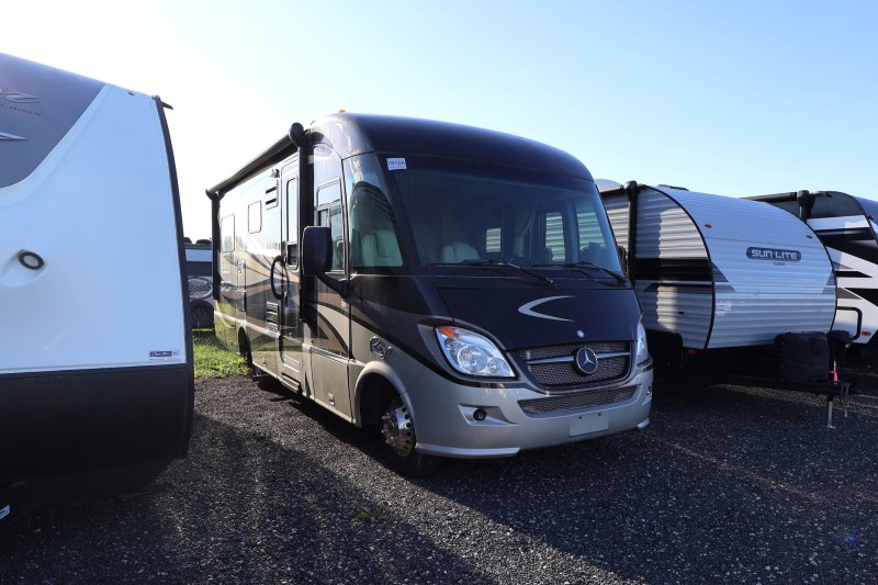2013 WINNEBAGO ITASCA REYO 25Q