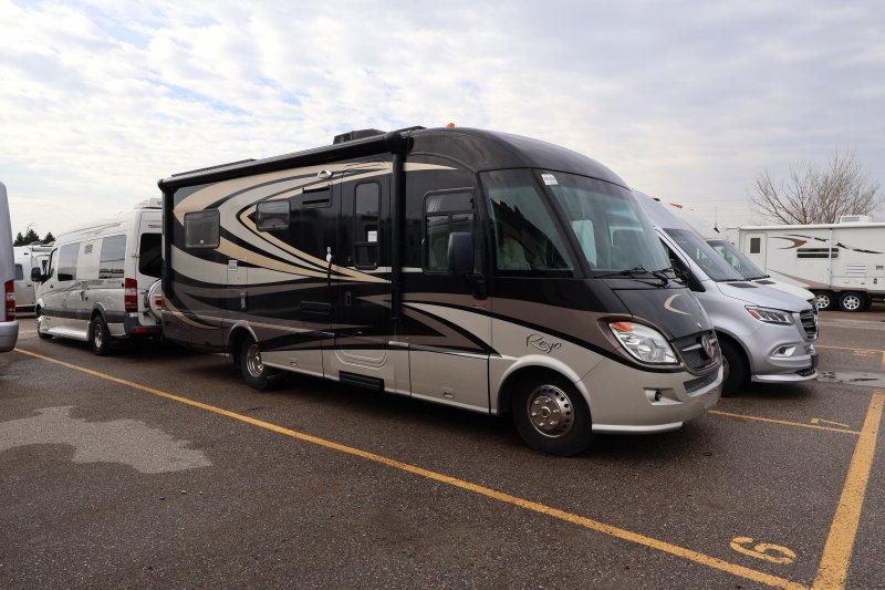 2013 WINNEBAGO ITASCA REYO 25Q