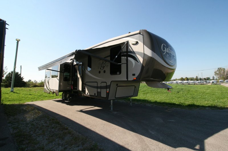 2015 HEARTLAND GATEWAY 3200RS
