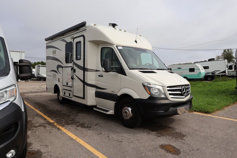 2015 PLEASURE-WAY PLEASURE-WAY PLATEAU XL