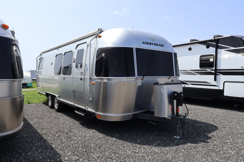 2016 AIRSTREAM AIRSTREAM FLYING CLOUD 28RB TWIN