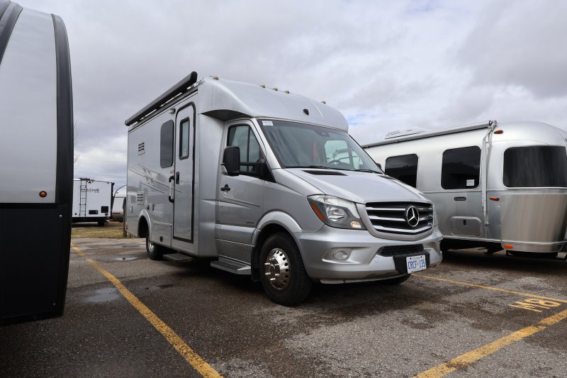 2017 PLEASURE-WAY PLEASURE-WAY PLATEAU XLMB