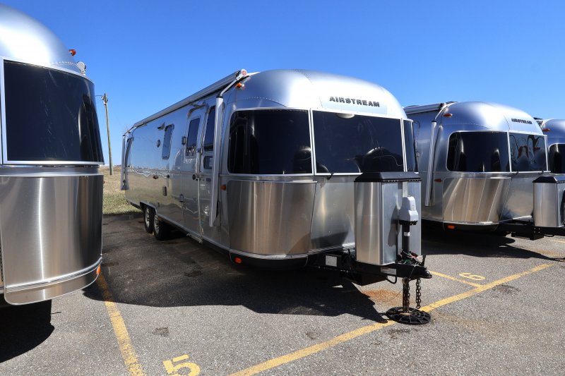 2018 AIRSTREAM AIRSTREAM CLASSIC 30RBQ