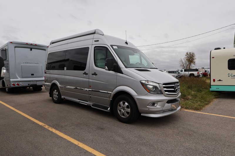 2018 AIRSTREAM AIRSTREAM INTERSTATE 19