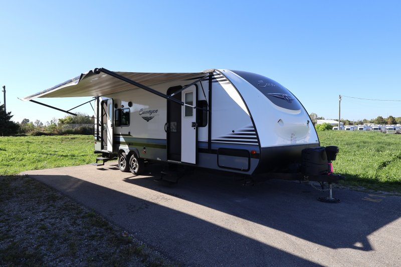 2018 FOREST RIVER SURVEYOR 264RKS