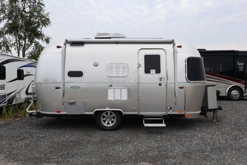 2019 AIRSTREAM AIRSTREAM FLYING CLOUD 19CB BUNK