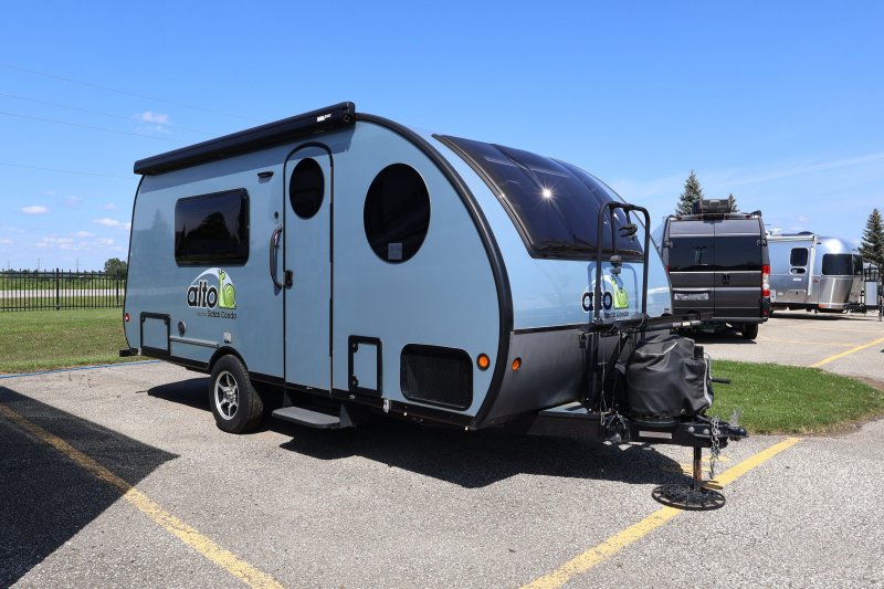 2021 SAFARI CONDO ALTO F2114