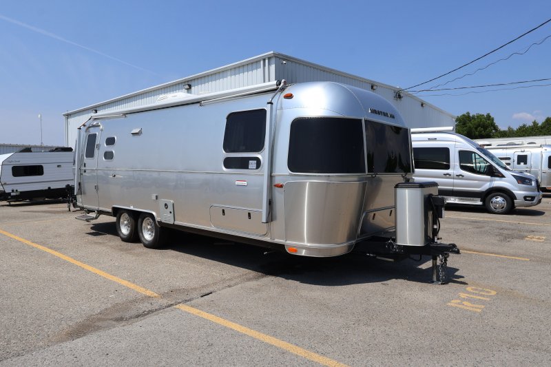2023 AIRSTREAM AIRSTREAM INTERNATIONAL 27FB TWIN