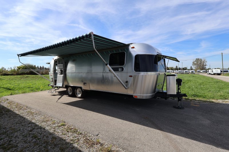 2024 AIRSTREAM AIRSTREAM INTERNATIONAL 27FBQ with HATCH