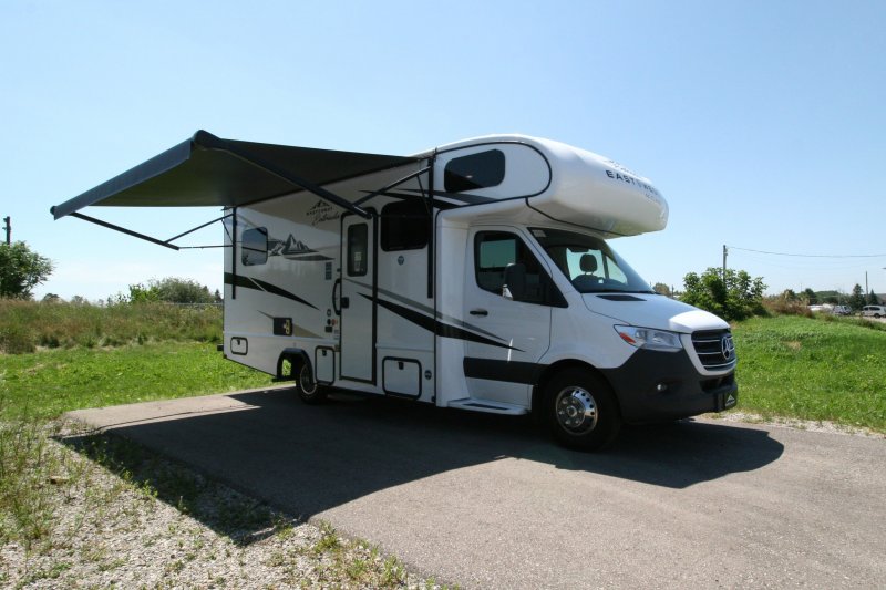 2024 FOREST RIVER EAST TO WEST ENTRADA M-CLASS 24RL