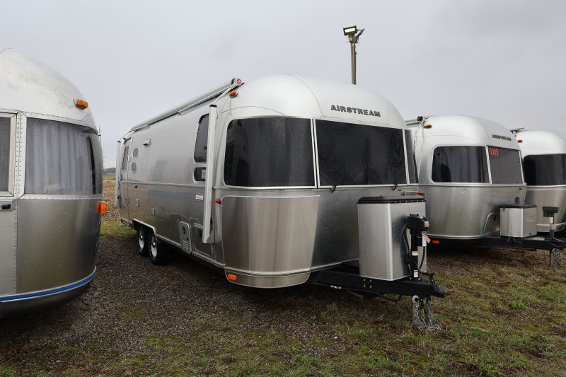 2025 AIRSTREAM AIRSTREAM INTERNATIONAL 25FBQ with HATCH