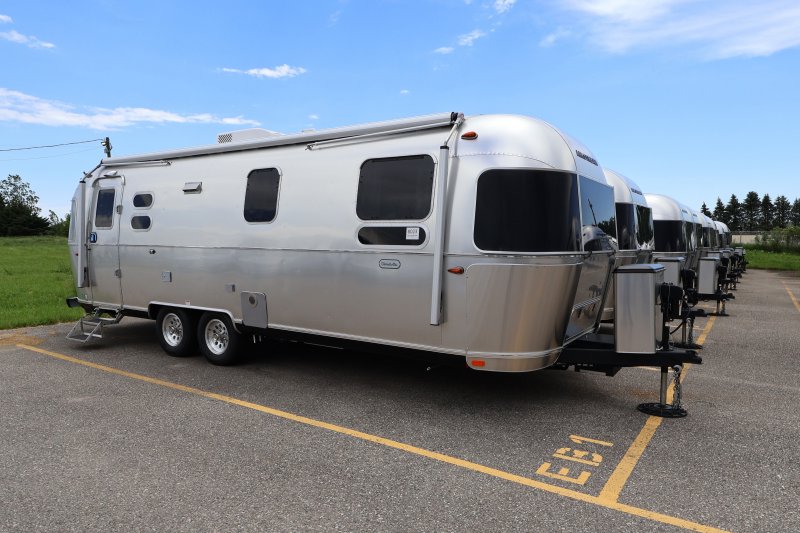 2026 AIRSTREAM AIRSTREAM GLOBETROTTER 27FBQ