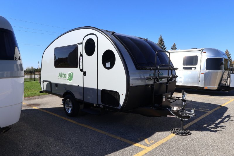 2027 SAFARI CONDO ALTO F1743 - For Viewing Only